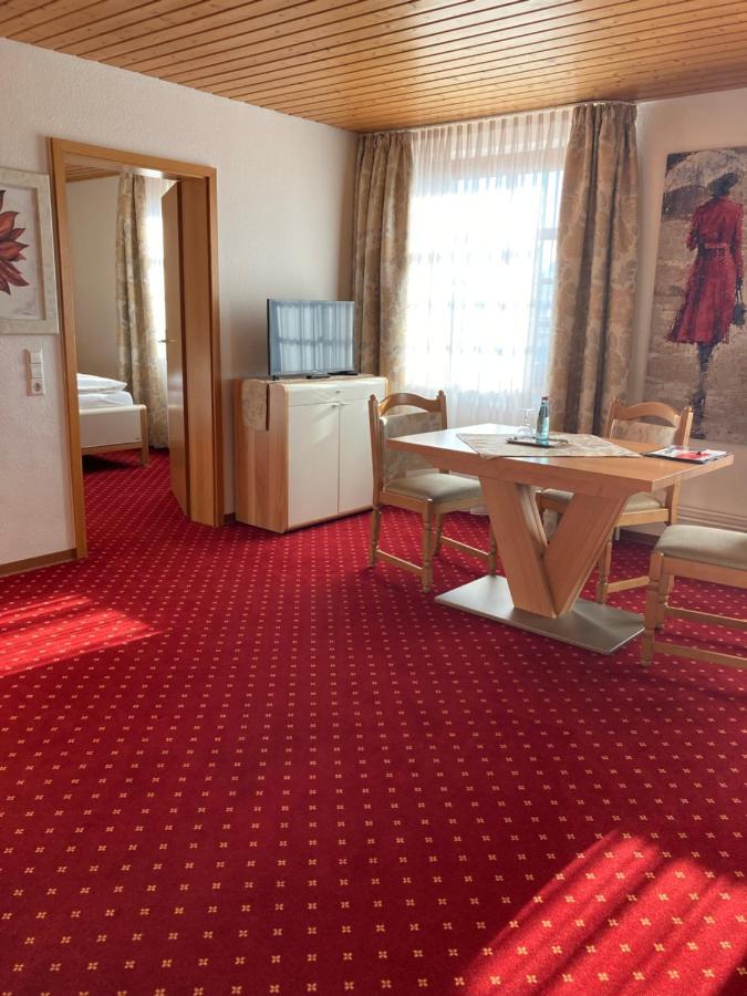 Hotel Landgasthof Kranz Хюфинген Экстерьер фото