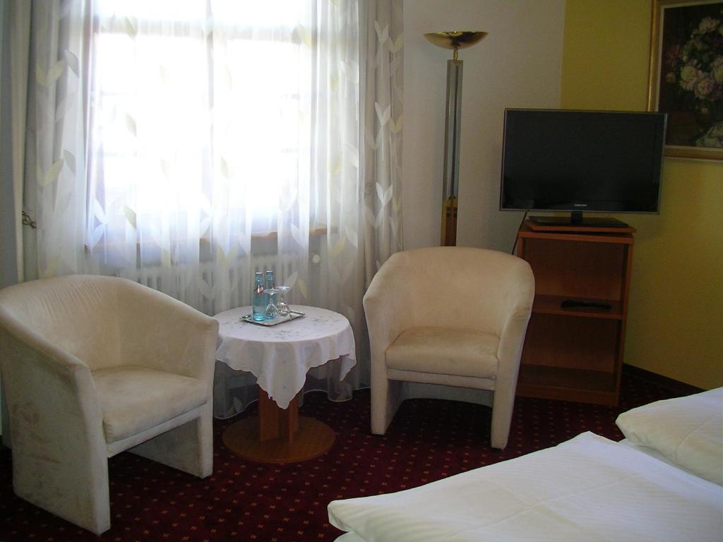 Hotel Landgasthof Kranz Хюфинген Номер фото
